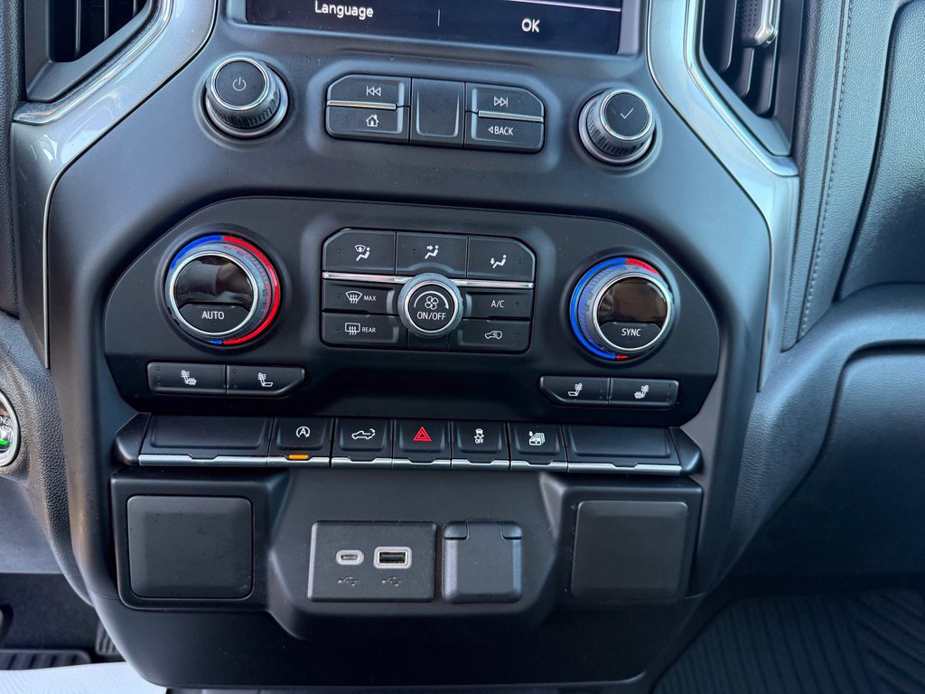 Used 2021 Chevrolet Silverado 1500 LT AWD/4WD image 36