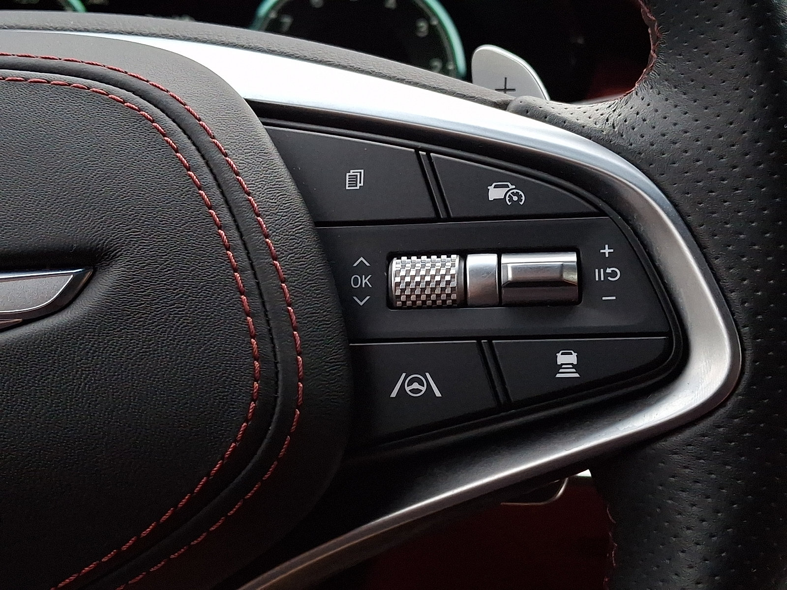 Certified 2023 Genesis GV70 2.5T w/ Sport Prestige Package AWD/4WD image 25
