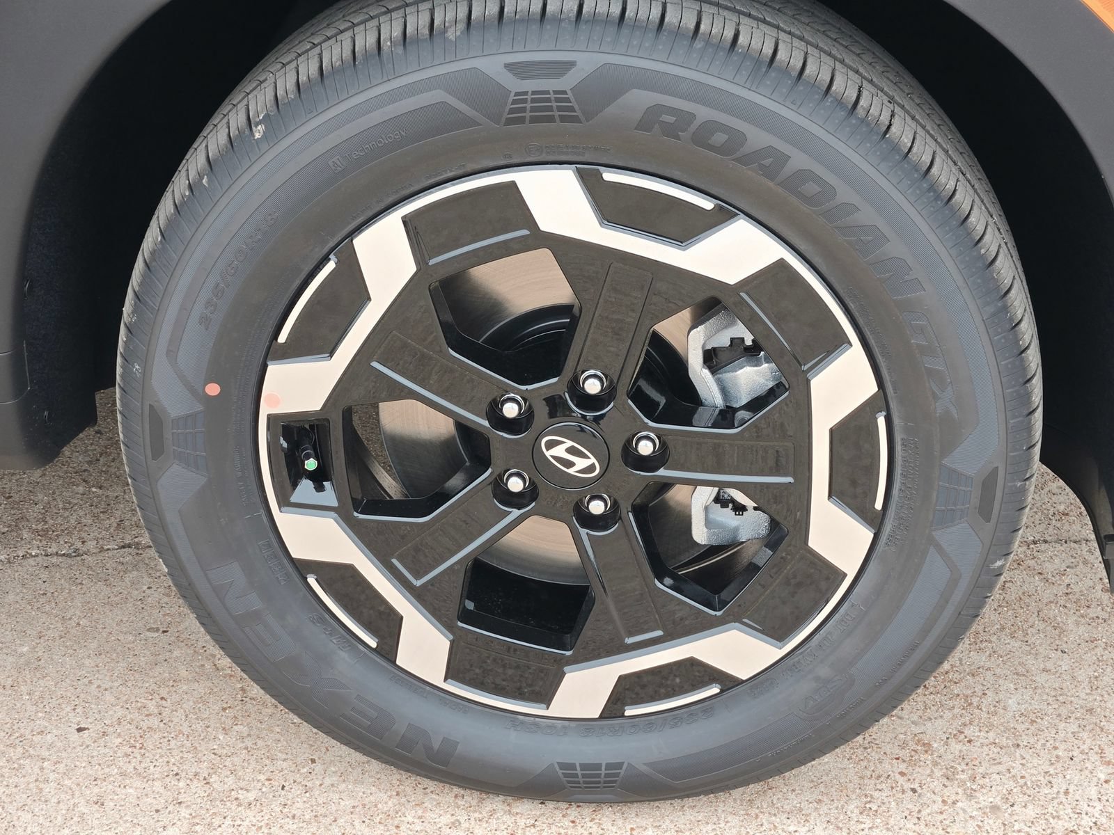 Certified 2026 Hyundai Santa Fe SEL FWD image 7