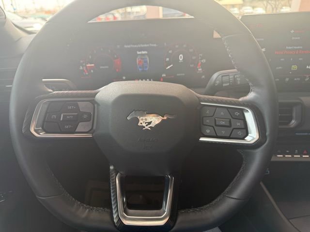 Used 2024 Ford Mustang Coupe image 13