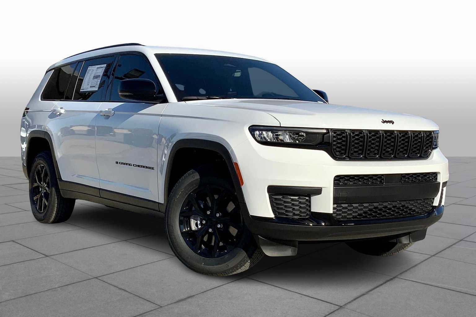 New 2025 Jeep Grand Cherokee L Laredo image 2