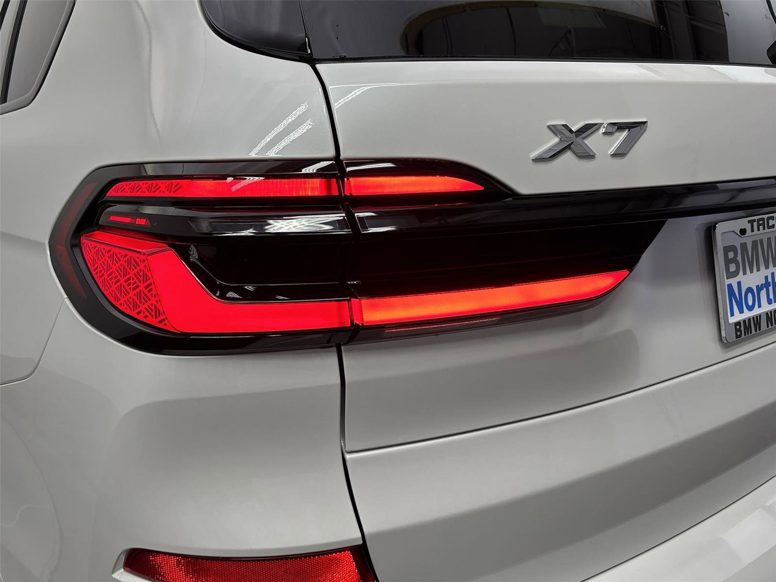 New 2026 BMW X7 xDrive40i w/ M Sport Package image 19