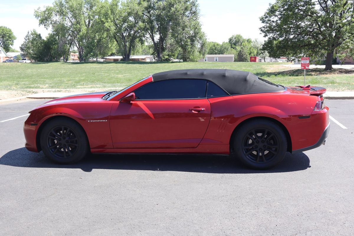 Used 2014 Chevrolet Camaro LT RWD image 9