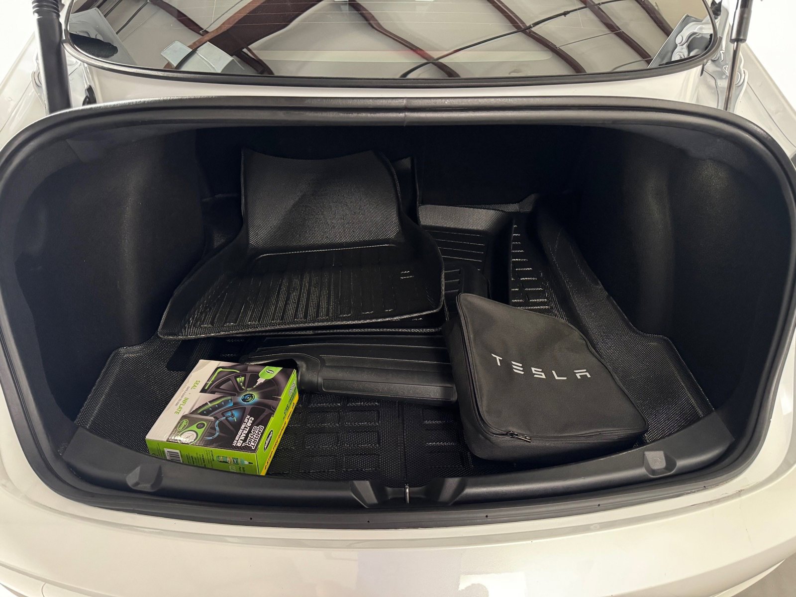 Used 2023 Tesla Model 3 Standard Range RWD image 19