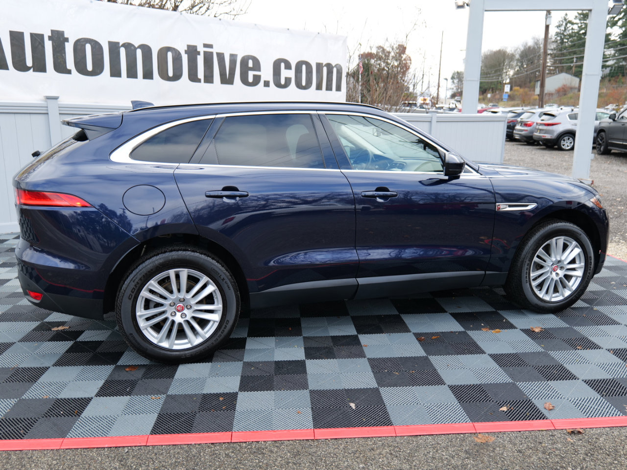 Used 2018 Jaguar F-PACE Prestige image 5