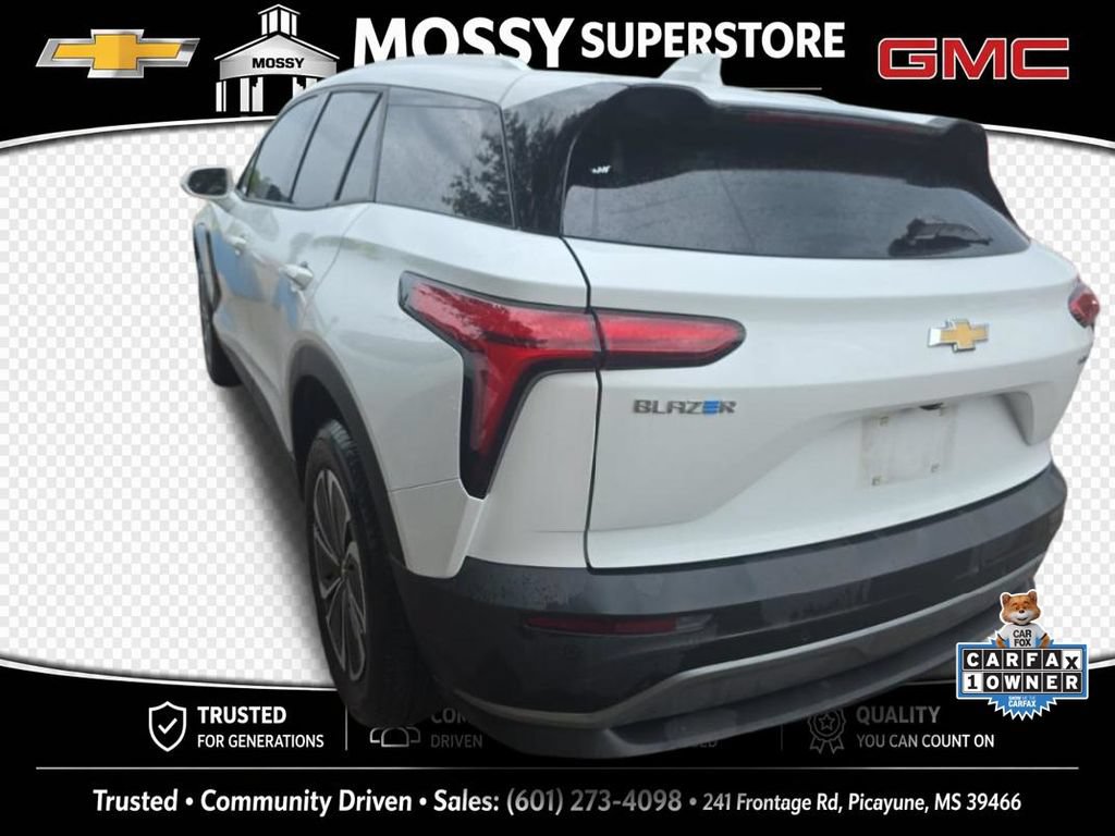 Used 2024 Chevrolet Blazer EV LT AWD/4WD image 4