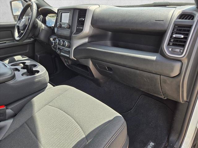 Used 2024 RAM 2500 Tradesman w/ Chrome Appearance Group RWD image 19