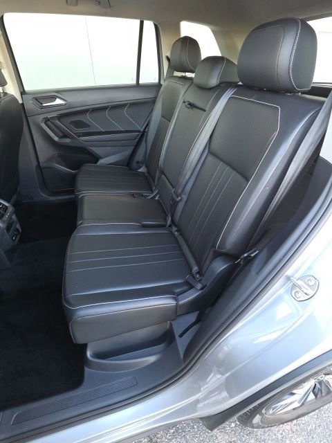 Used 2024 Volkswagen Tiguan SE image 14