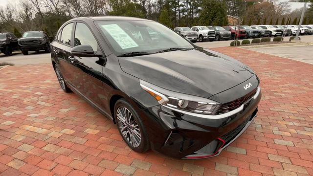 Used 2023 Kia Forte GT-Line image 3