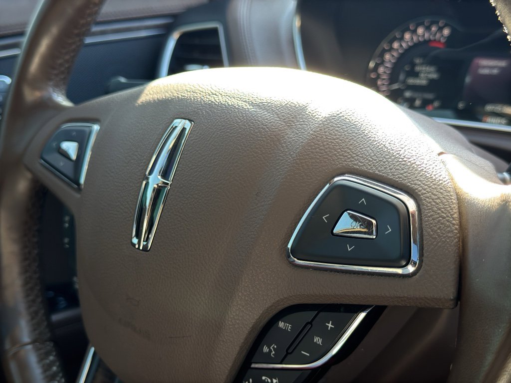 Used 2018 Lincoln MKX Reserve w/ Driver Assistance Package image 27