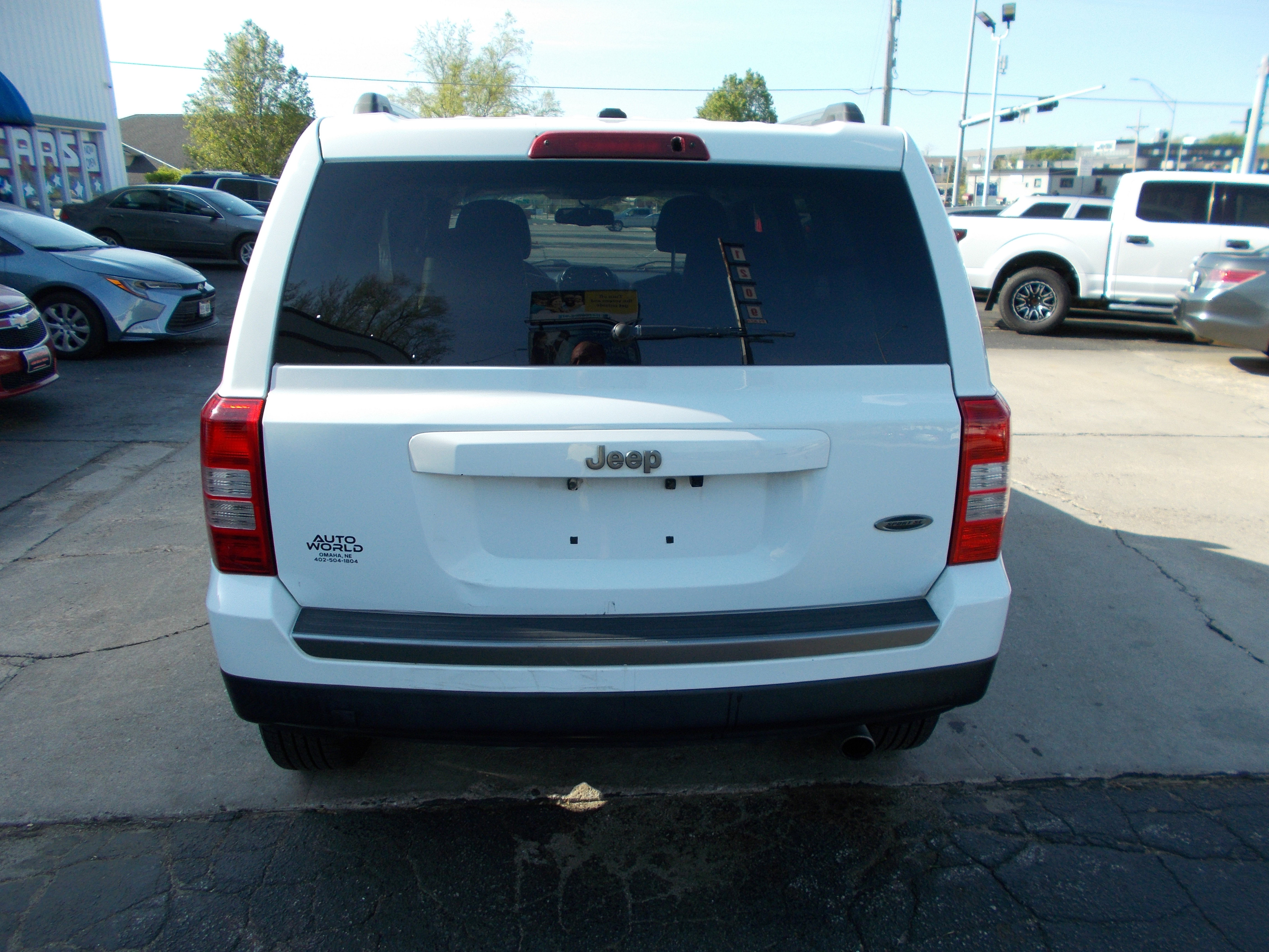 Used 2016 Jeep Patriot Sport w/ Power Value Group FWD image 3