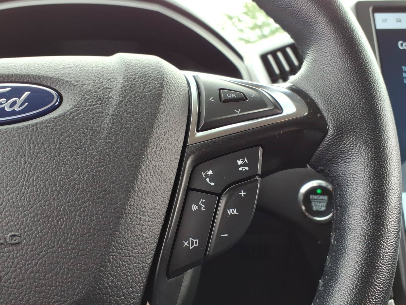 Used 2024 Ford Edge Titanium AWD/4WD image 24