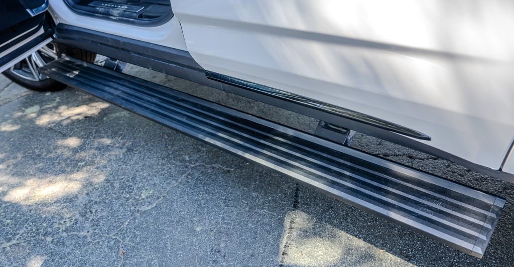 Used 2024 Cadillac Escalade Sport w/ Touring Package image 34