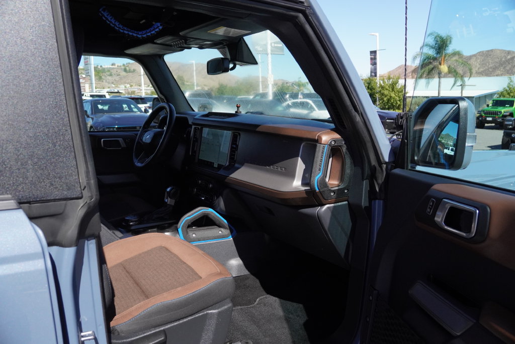 Used 2023 Ford Bronco Outer Banks AWD/4WD image 32