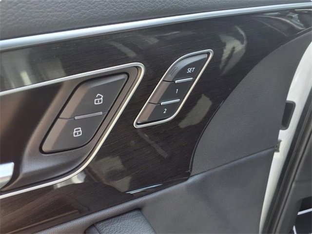 Used 2025 Audi Q7 3.0T Premium w/ Convenience Package image 15