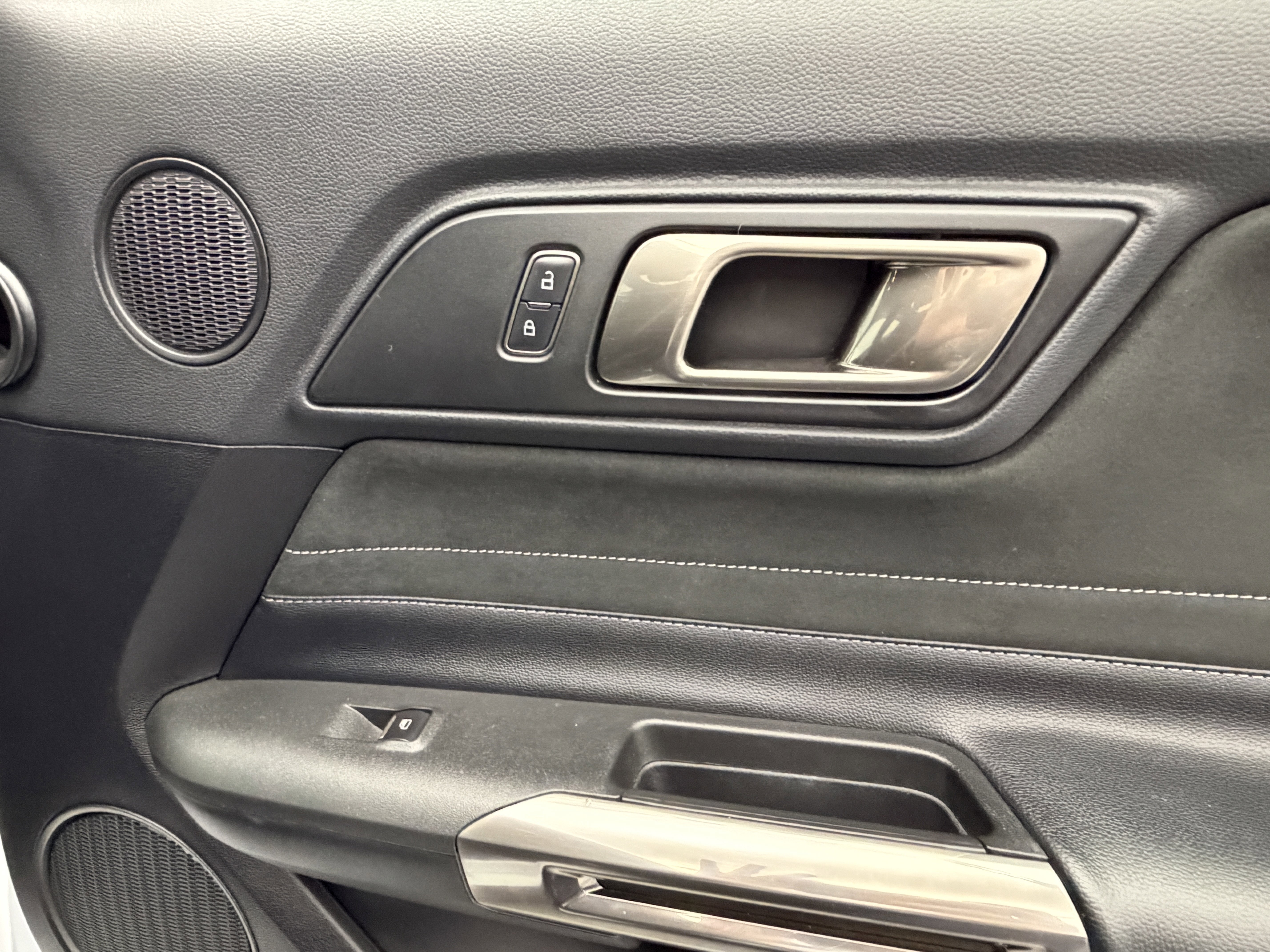 Used 2017 Ford Mustang Shelby GT350 image 75