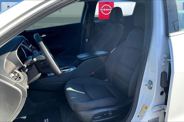 Used 2024 Chevrolet Malibu LT image 18