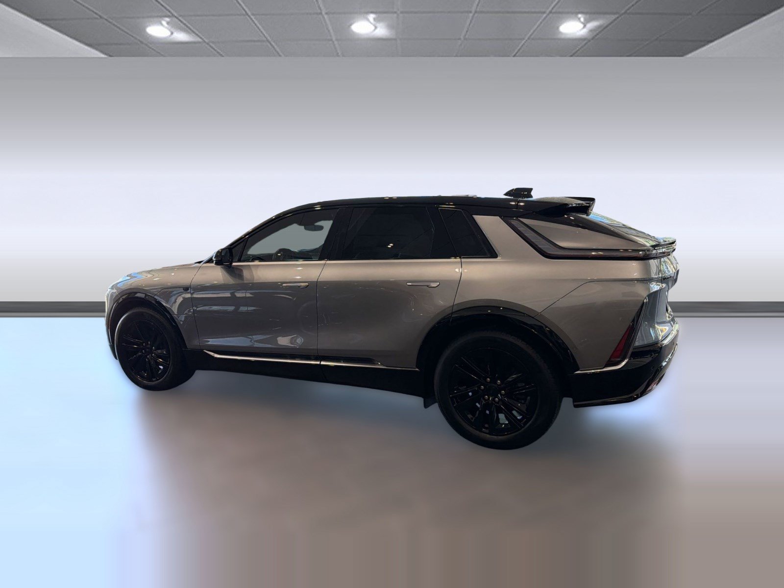 New 2025 Cadillac Lyriq Luxury RWD image 29