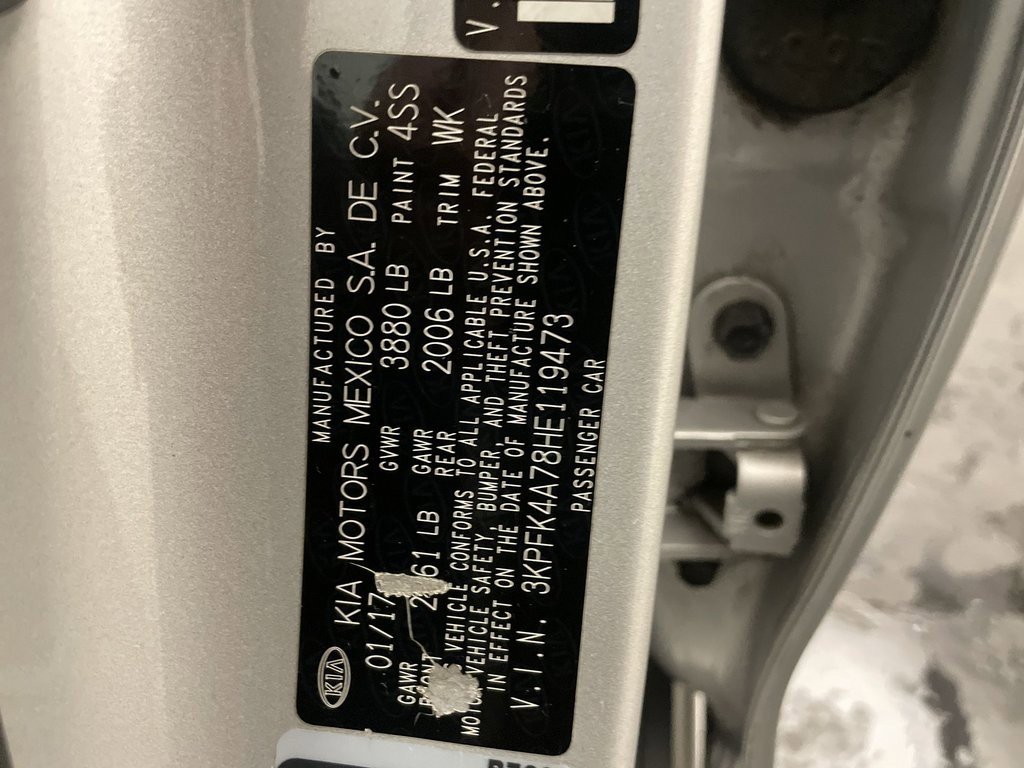 Used 2017 Kia Forte LX image 23