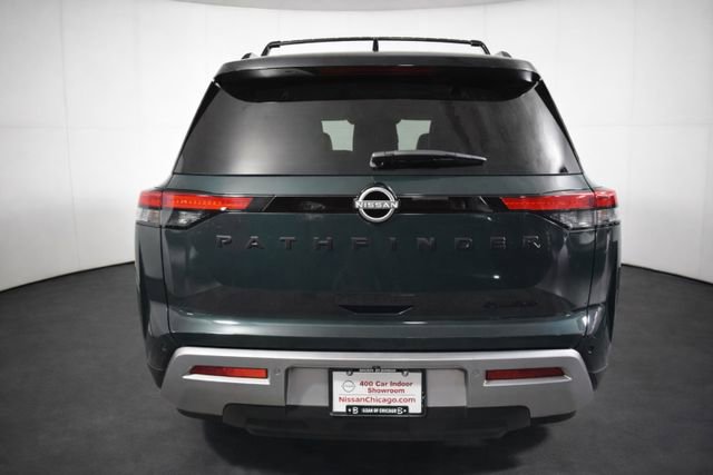 Certified 2024 Nissan Pathfinder SL w/ Black Appearance Package image 5