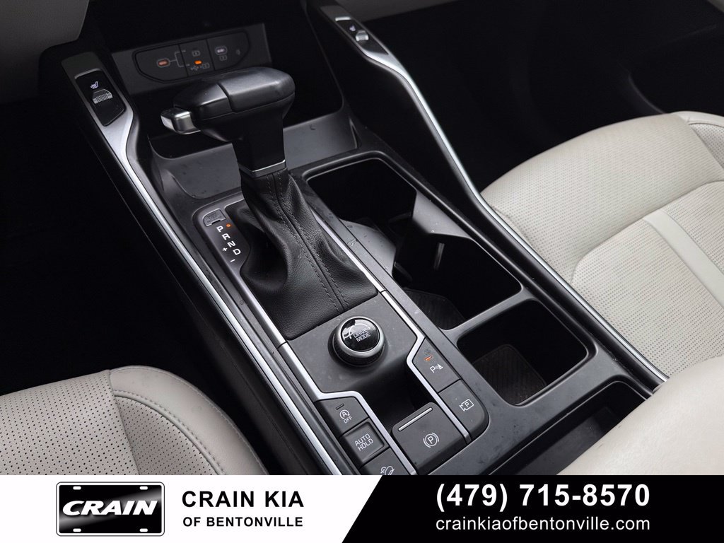 Certified 2025 Kia Sorento S w/ Panoramic Sunroof Package FWD image 19