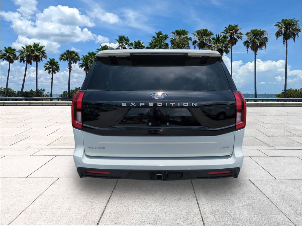 Used 2025 Ford Expedition Max Active RWD image 6