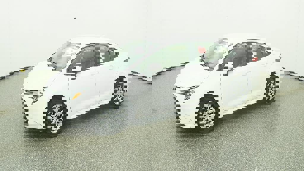 New 2026 Toyota Corolla LE image 2