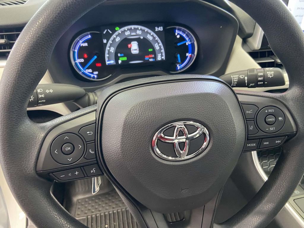 Used 2025 Toyota RAV4 XLE w/ Convenience Package AWD/4WD image 21