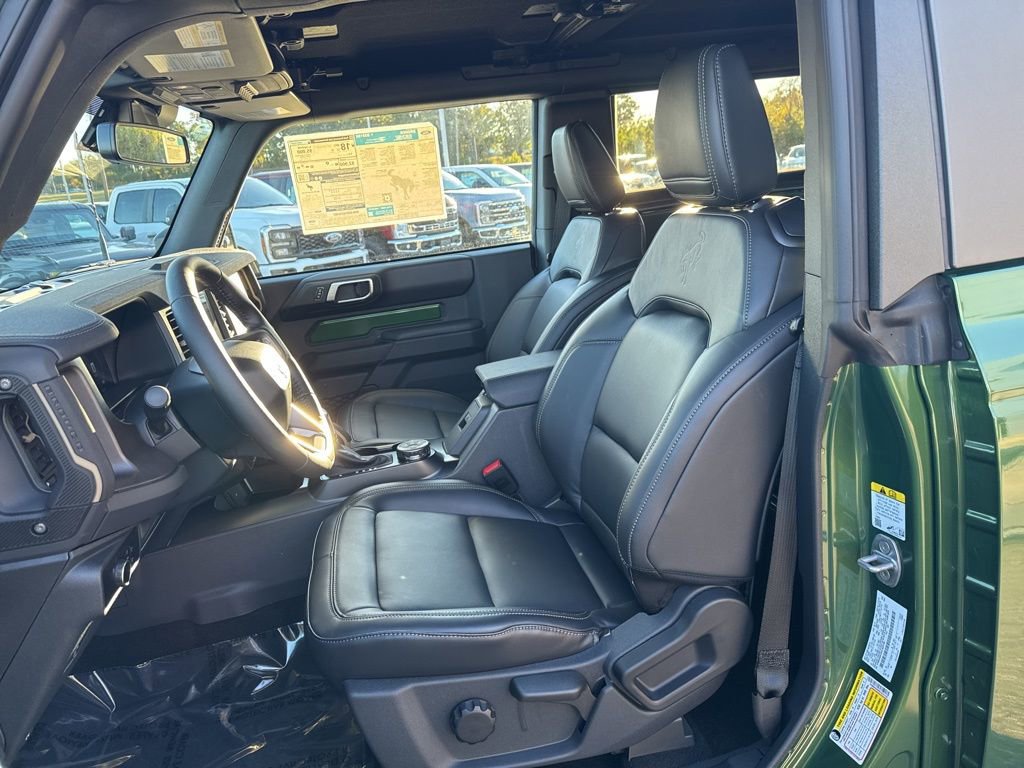 New 2025 Ford Bronco Badlands image 9