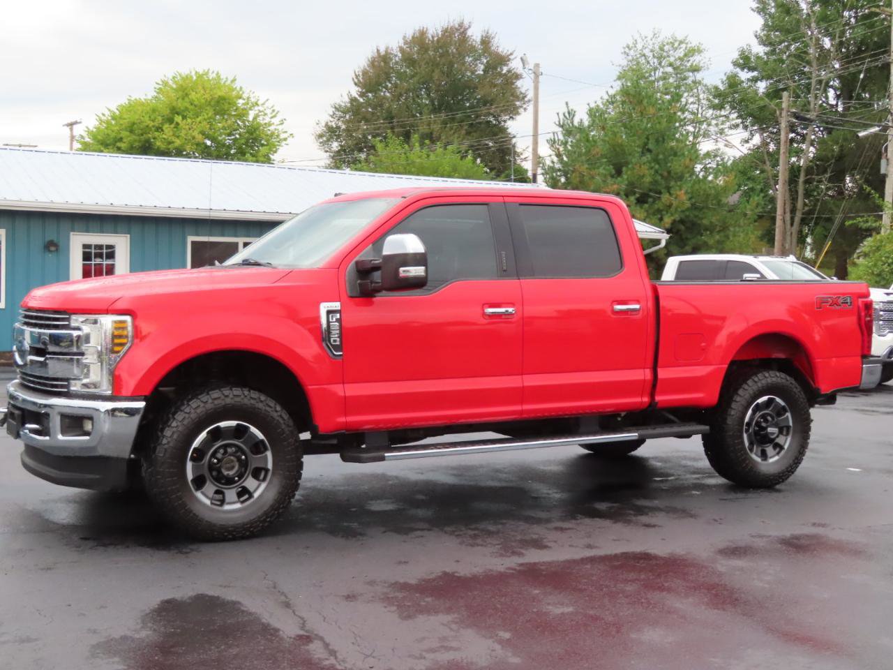 Used 2019 Ford F250 Lariat w/ Lariat Ultimate Package AWD/4WD image 2