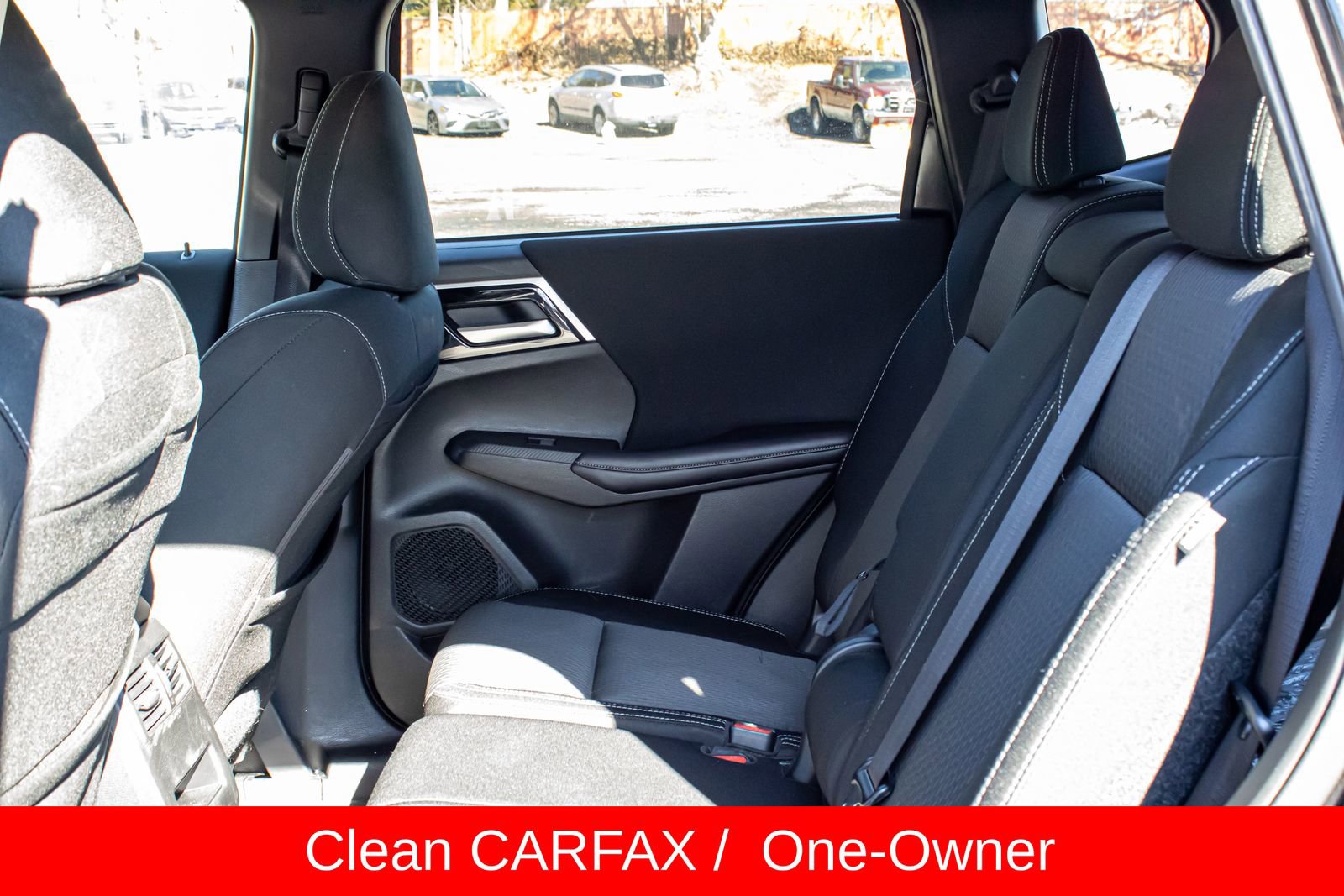 Used 2024 Mitsubishi Outlander ES image 13