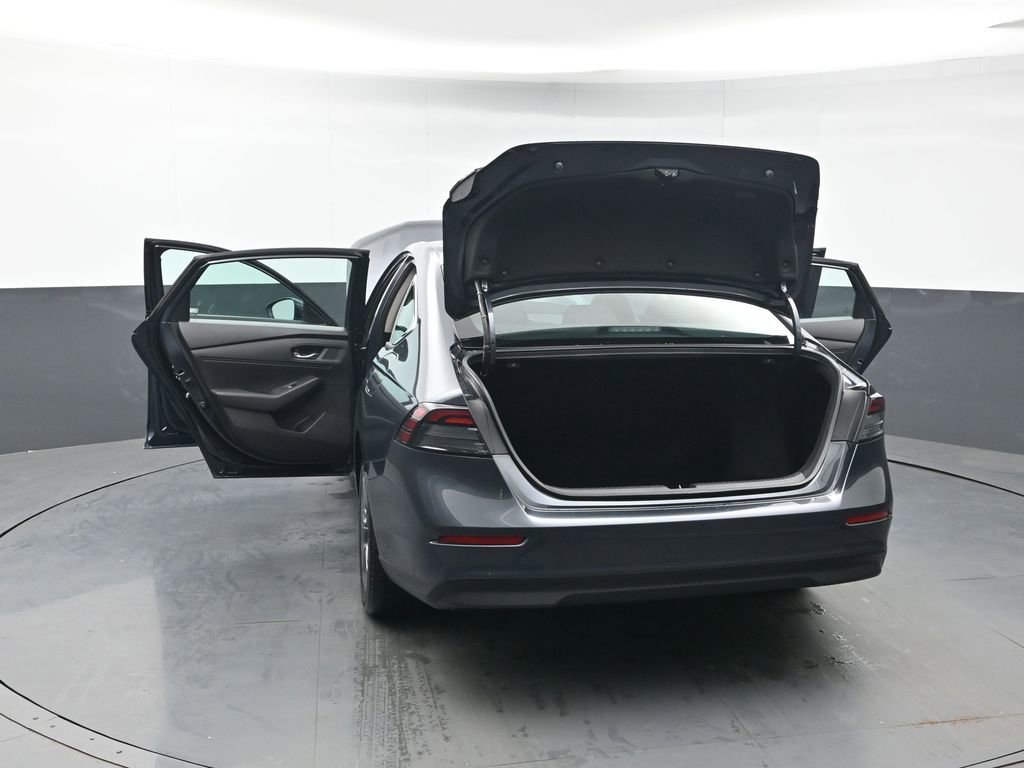 Used 2023 Honda Accord EX image 46