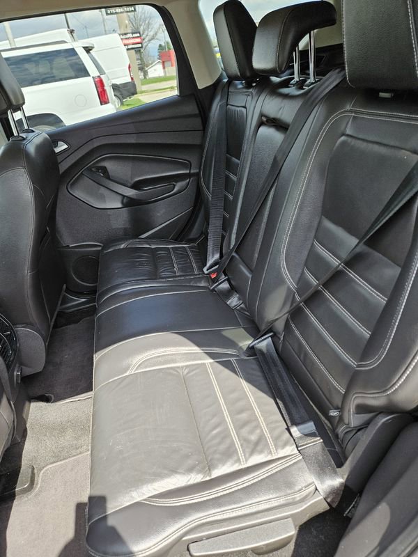 Used 2018 Ford Escape SEL image 19