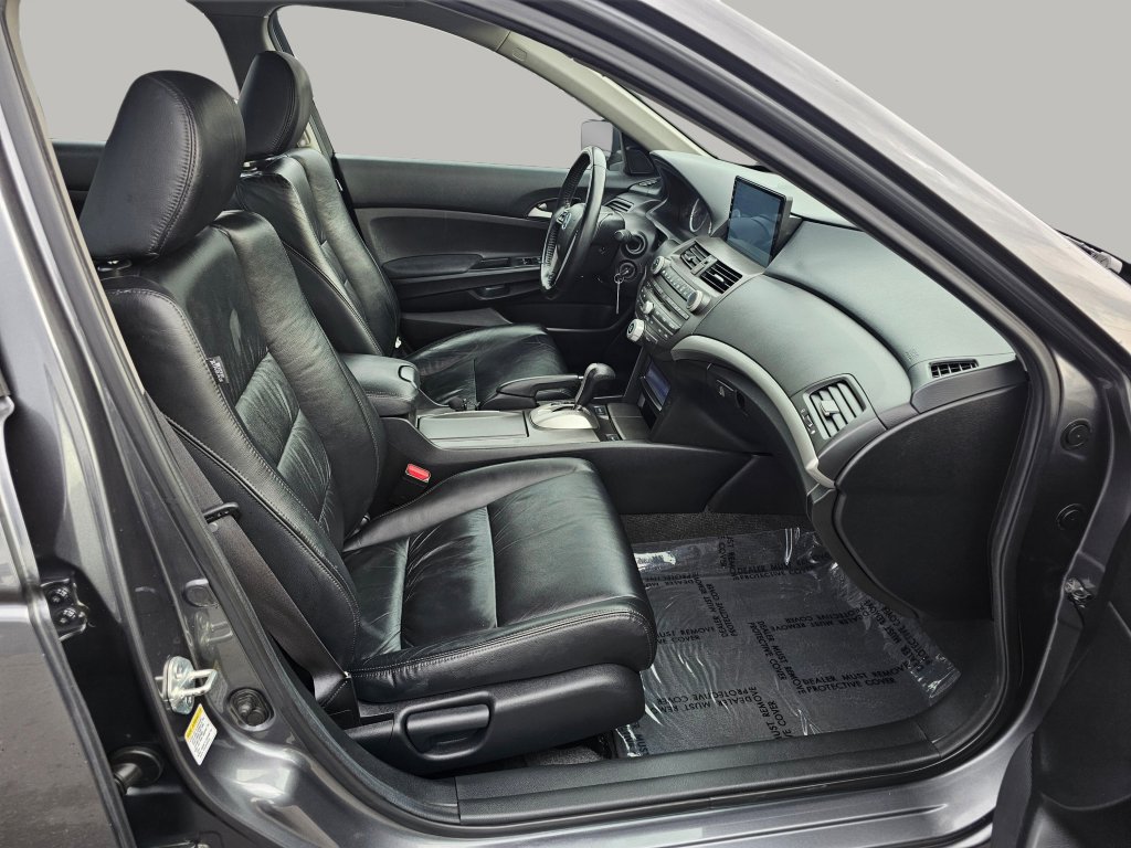 Used 2011 Honda Accord SE image 25