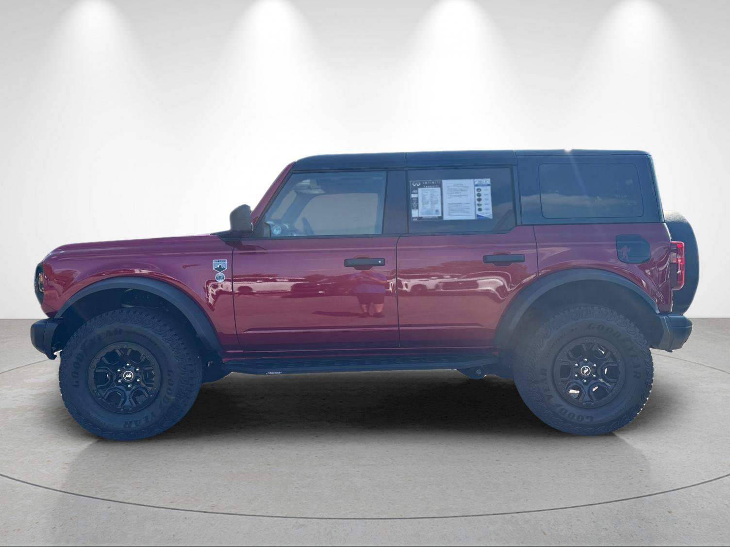 Used 2025 Ford Bronco Big Bend w/ Black Diamond Package AWD/4WD image 2