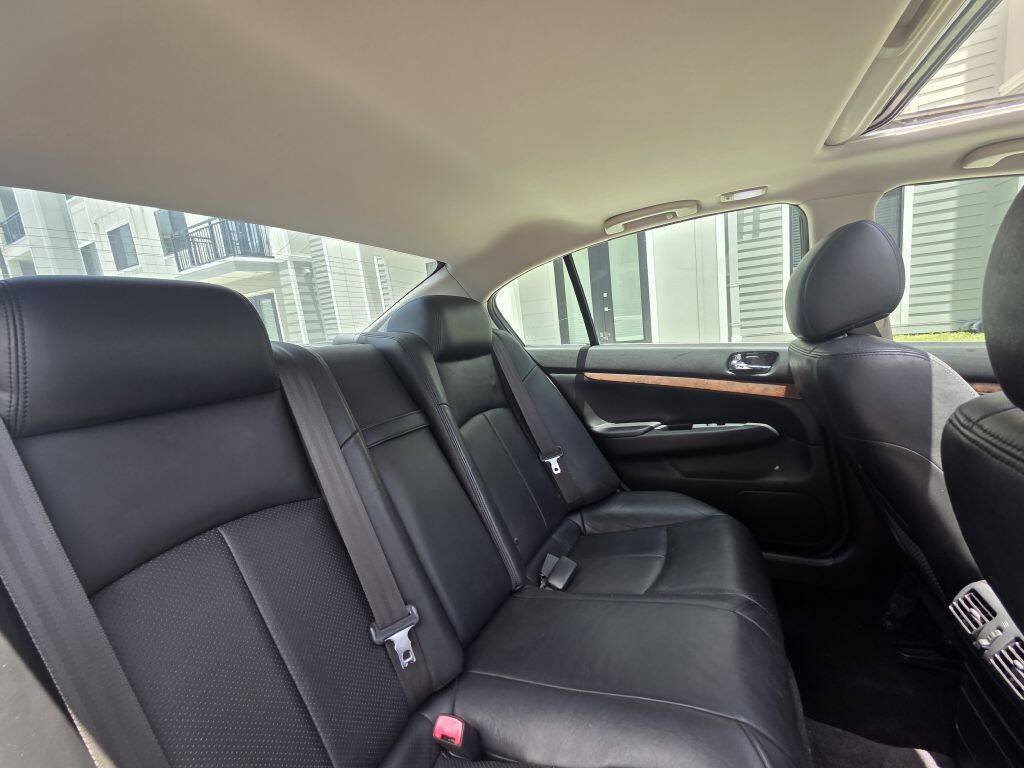 Used 2009 INFINITI G37 x Sedan w/ Premium Pkg AWD/4WD image 42