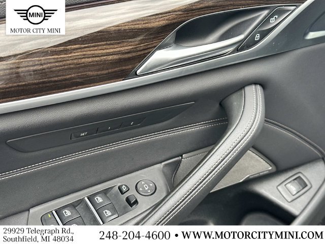 Used 2021 BMW M550i xDrive w/ Premium Package AWD/4WD image 19
