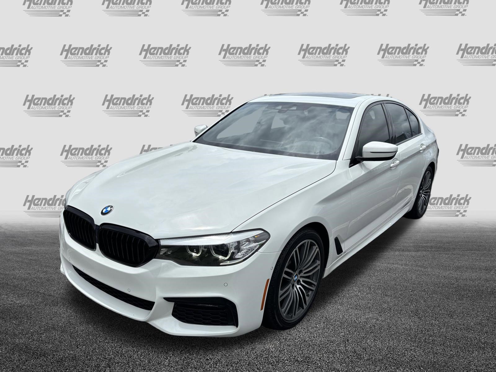 Used 2019 BMW 530i w/ M Sport Package RWD image 9