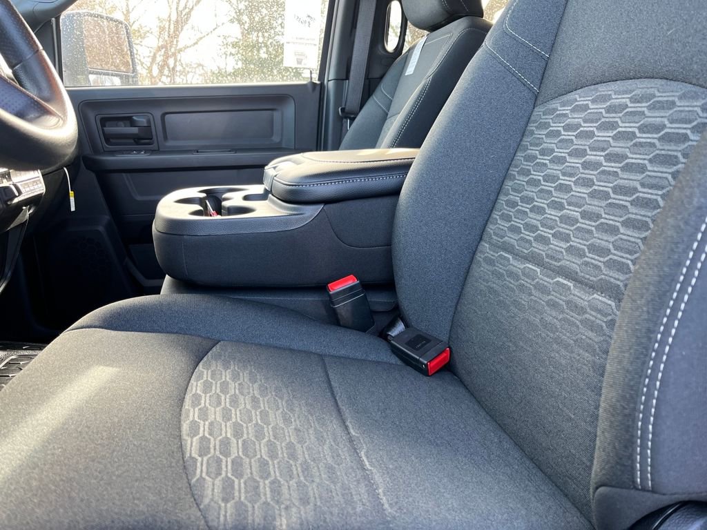New 2025 RAM 5500 Tradesman AWD/4WD image 18