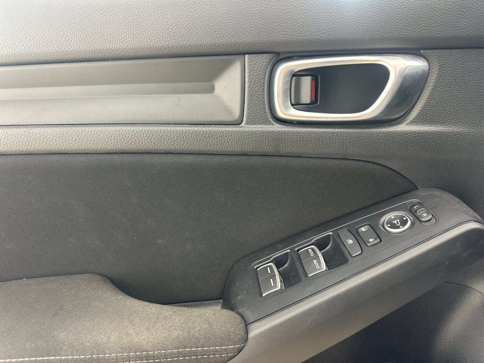 Used 2022 Honda Civic Sport image 11