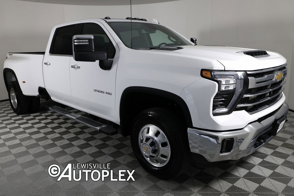 Used 2025 Chevrolet Silverado 3500 LTZ image 3