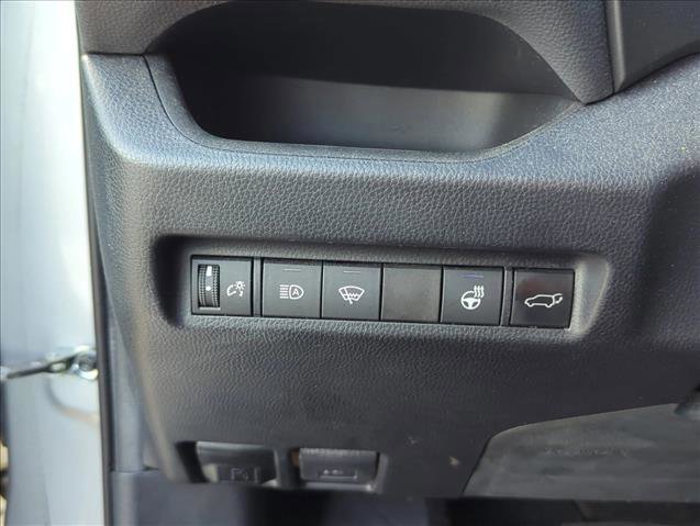 Used 2019 Toyota RAV4 XLE Premium w/ Cold Weather Package image 13