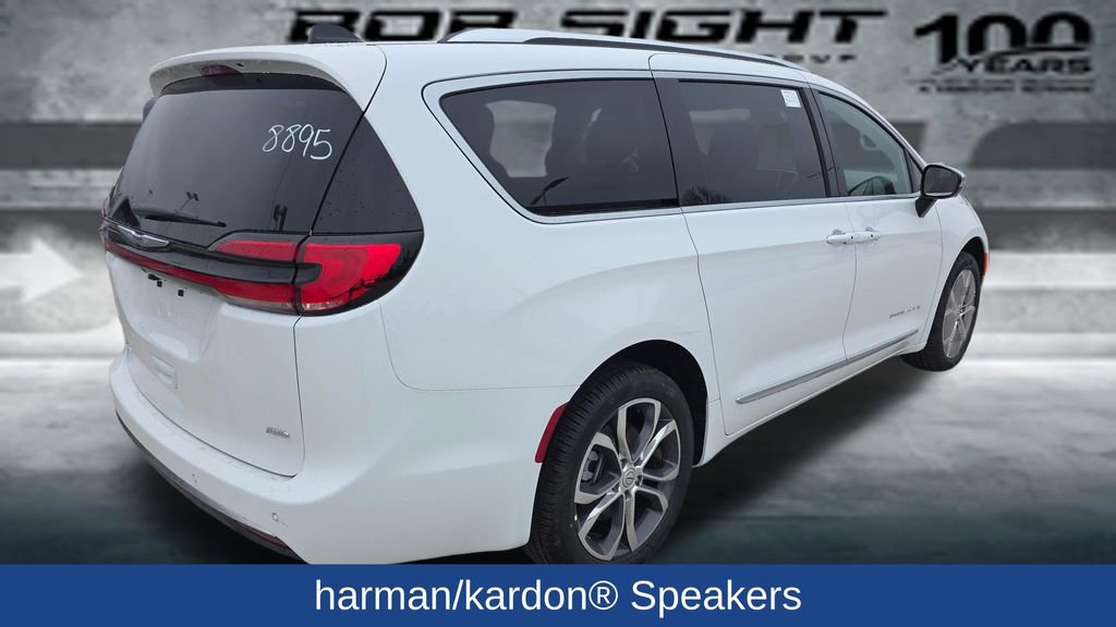 New 2026 Chrysler Pacifica Pinnacle image 6