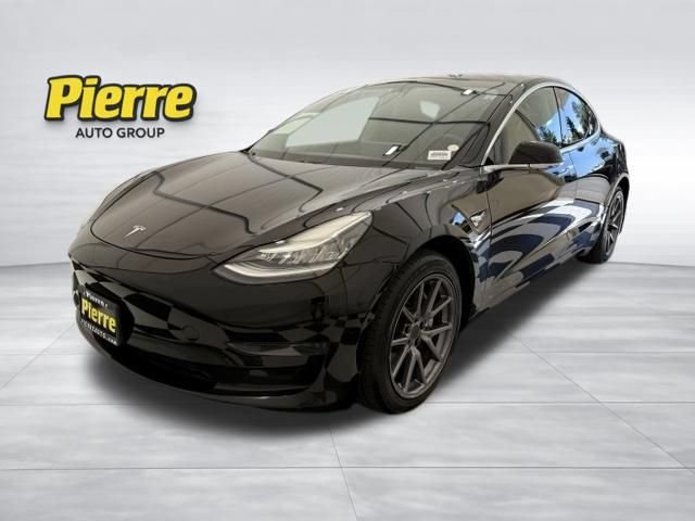 Used 2020 Tesla Model 3 Standard Range Plus RWD image 1