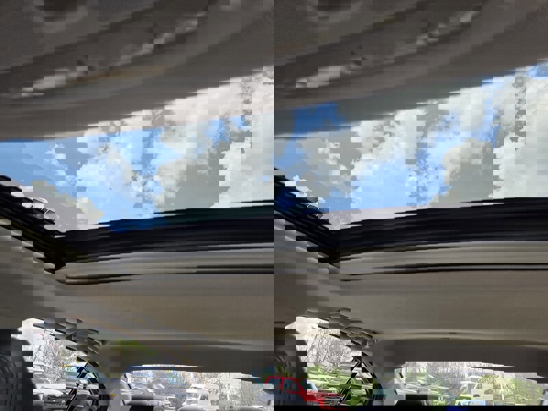 Used 2018 INFINITI Q50 Luxe w/ Essential Package (3.0T Luxe) image 21