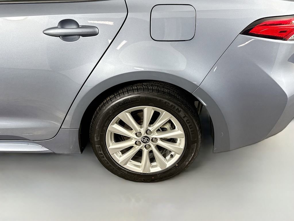 Used 2023 Toyota Corolla LE w/ LE Premium Package image 20