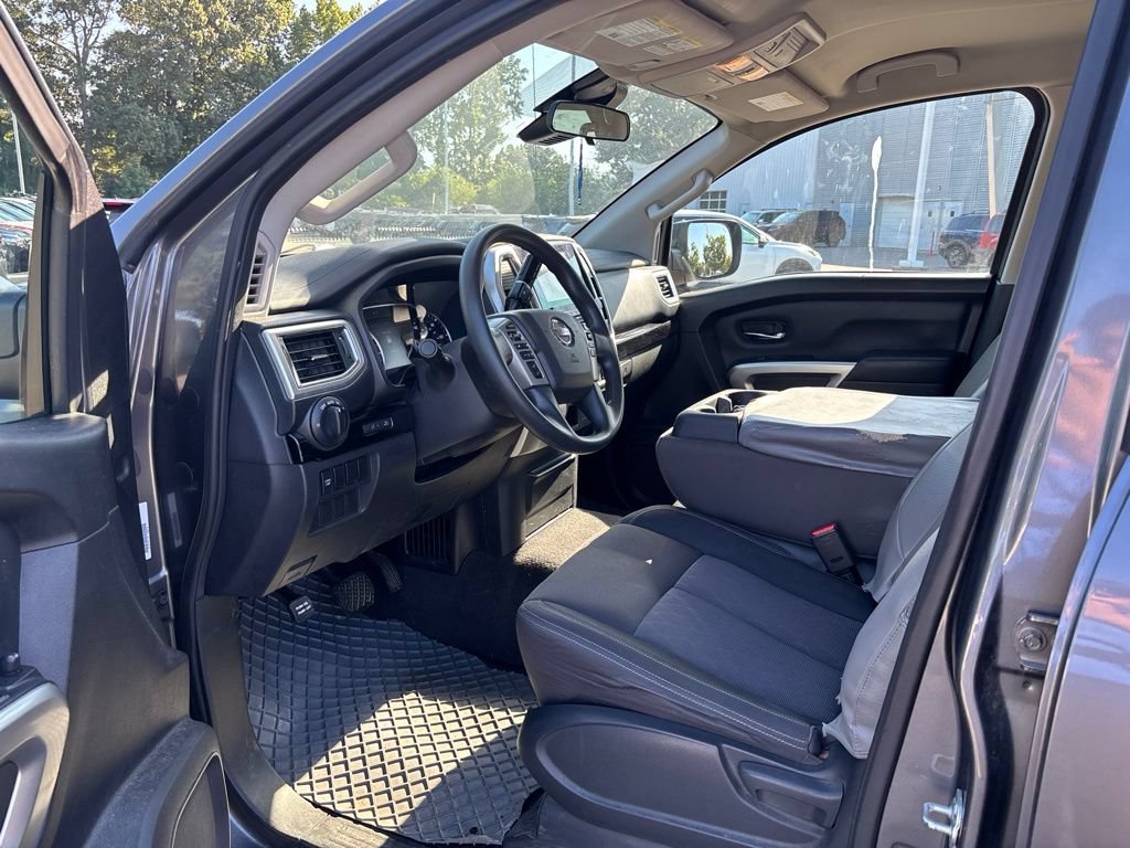 Used 2021 Nissan Titan SV w/ Accessory Utility Package RWD image 8