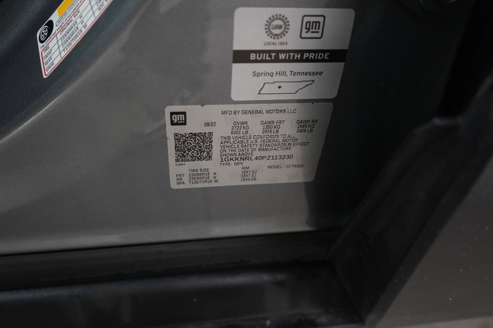 Used 2023 GMC Acadia SLE image 25