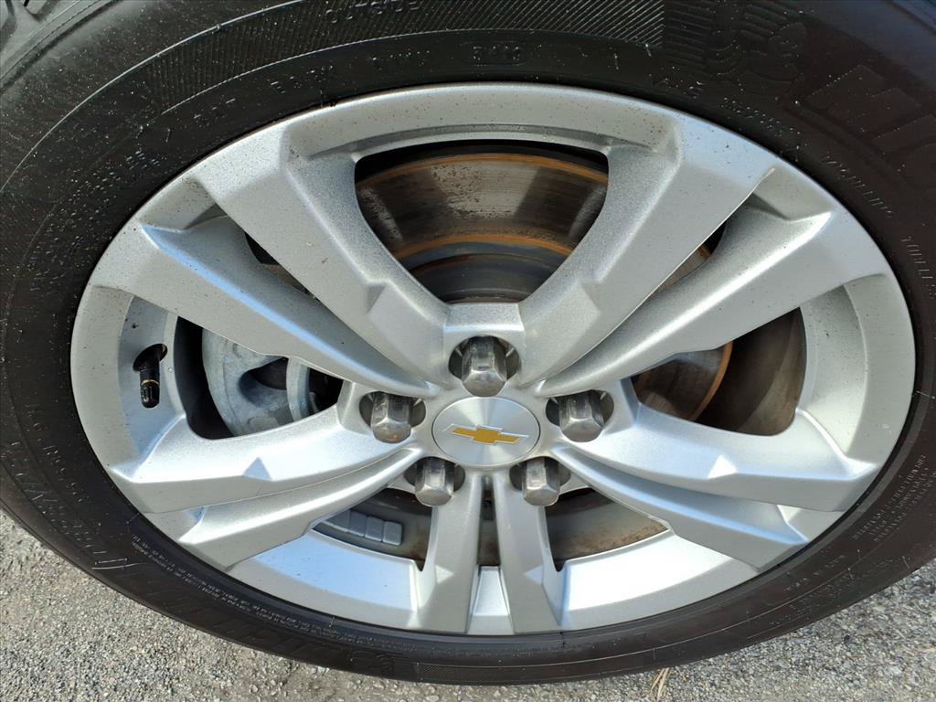 Used 2015 Chevrolet Equinox LT FWD image 11