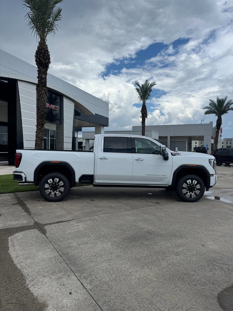 New 2025 GMC Sierra 2500 Denali w/ Denali Reserve Package image 6